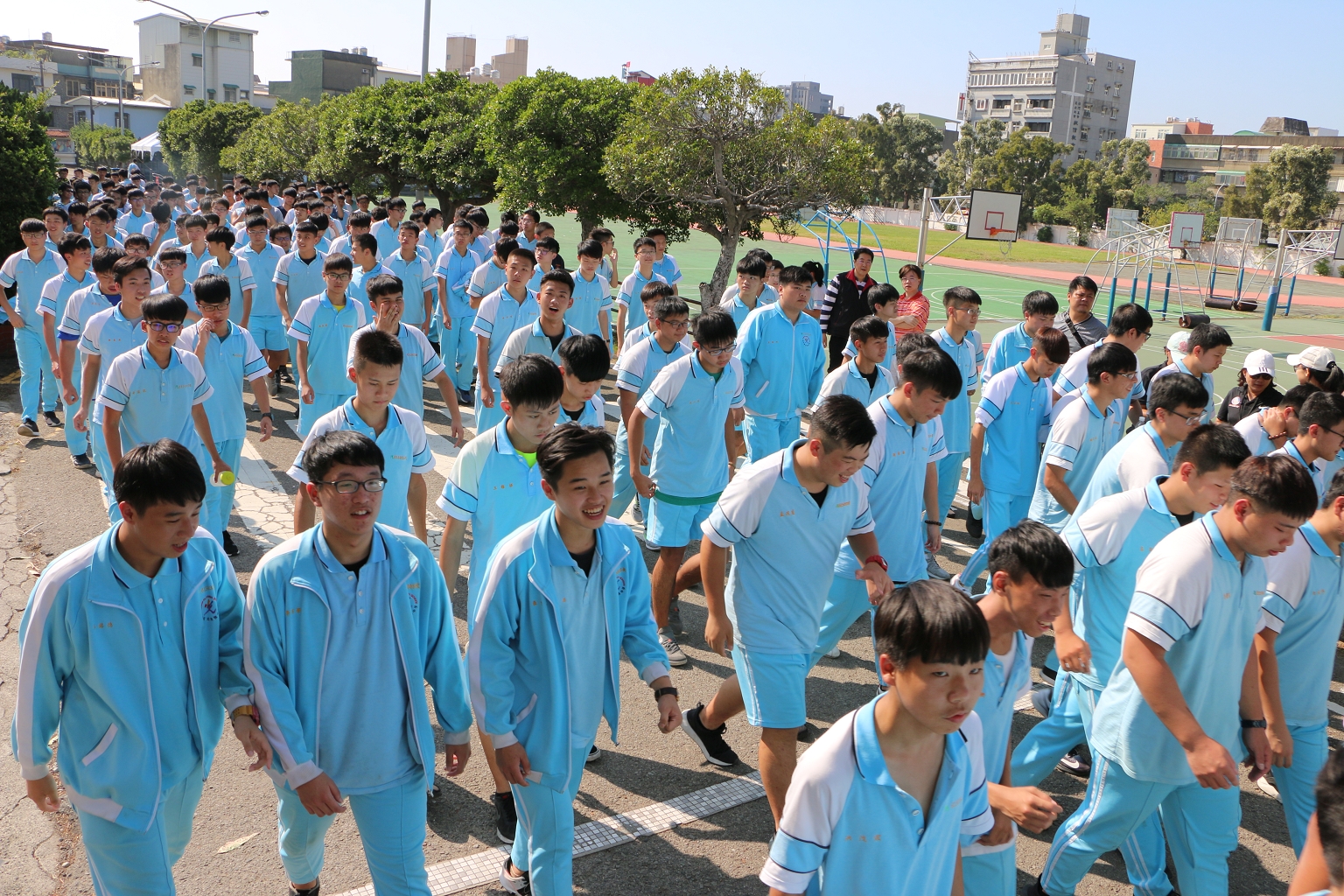 107学年光复中学爱恒慢飞18尖山公益路跑 - 新竹市光复高中